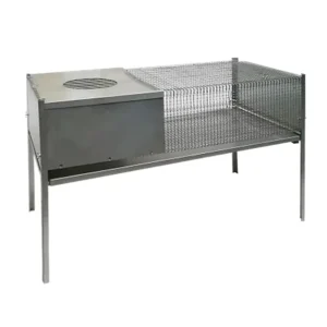 Gabbia pulcini con foro