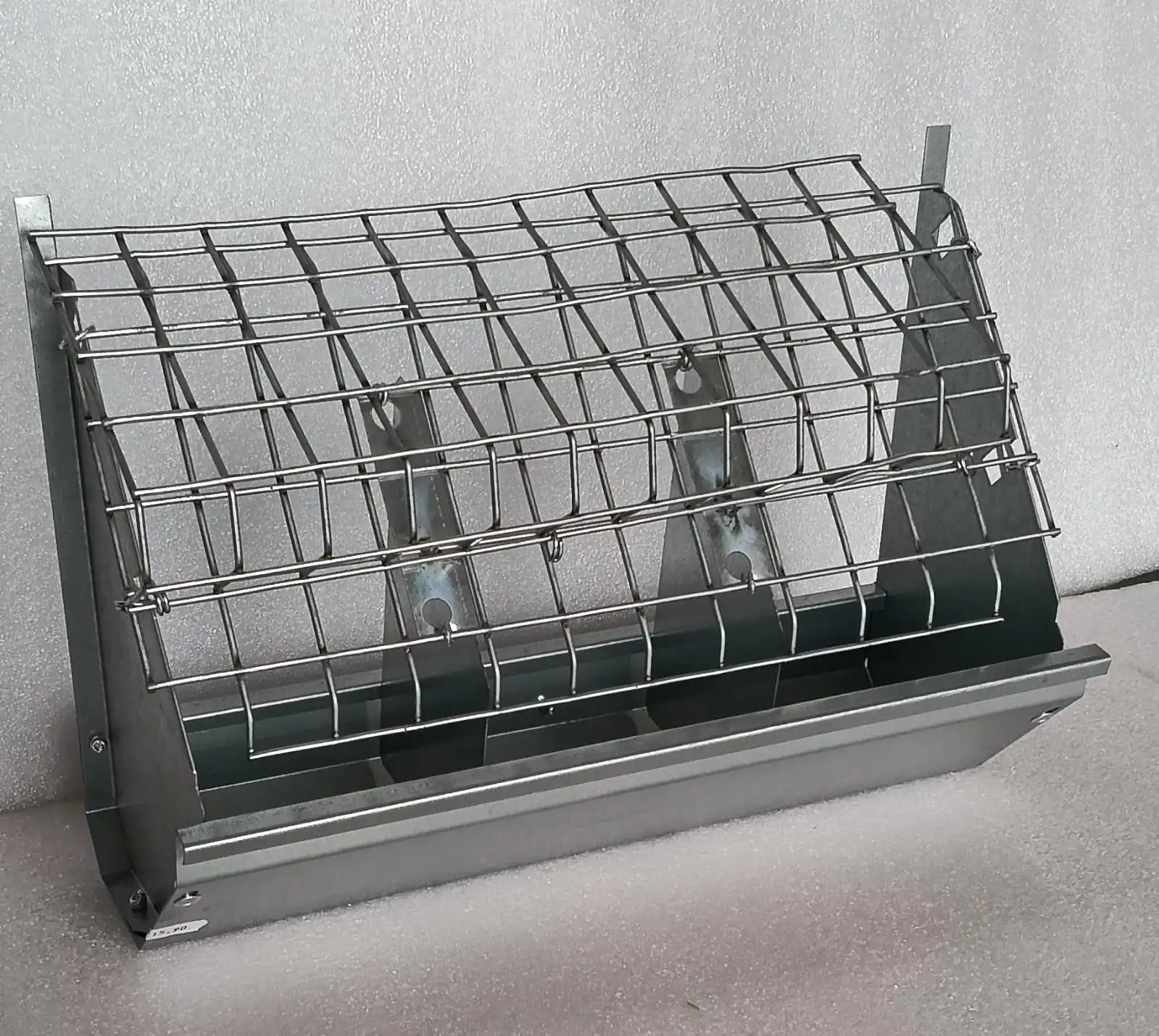 Mangiatoia Portafieno e Mangime per Conigli